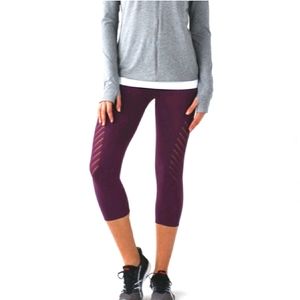 Lululemon Enlighten Crop